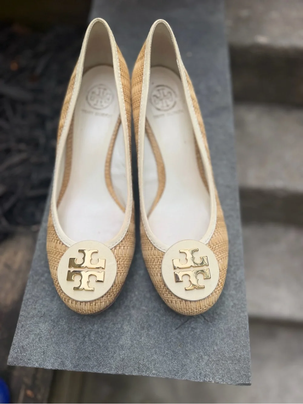 Stunning Tory Burch Reva chunky heel shoes very good condition